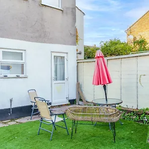 apt-modern-2-bed-close-to-westfield-stratford-mall.brighton-hotels-england.com/